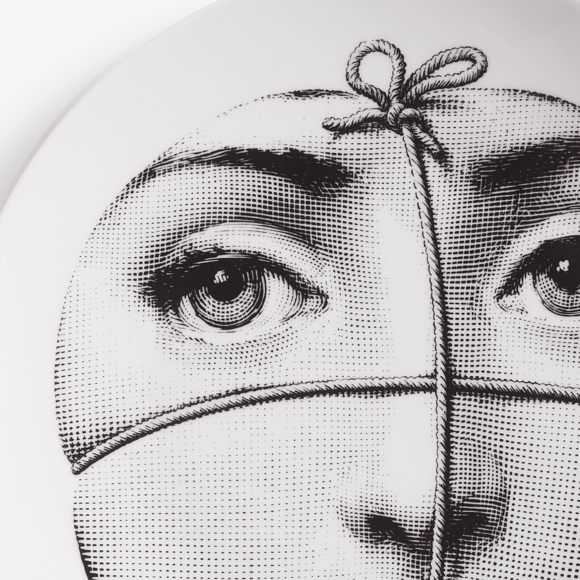 fornasetti-tema-e-variazioni-wandteller-n-135-porzellan image 4