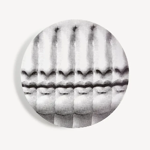 atelier-fornasetti-tema-e-variazioni-n-238-wandteller image 1
