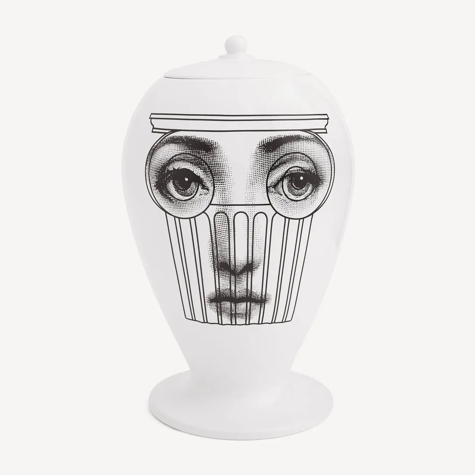 fornasetti-tema-e-variazioni-capitello-vase-keramik-gesicht image 1