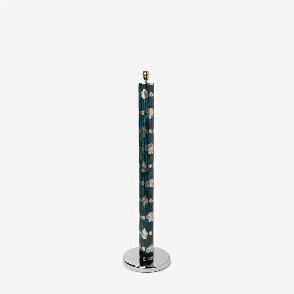 fornasetti-giro-di-conchiglie-stehlampe-muschelmuster-silber-eu image 1
