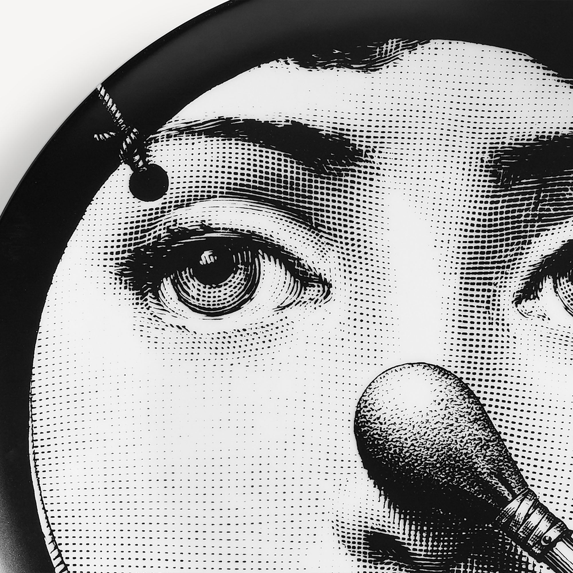 fornasetti-tema-e-variazioni-n-161-wandteller-porzellan image 4
