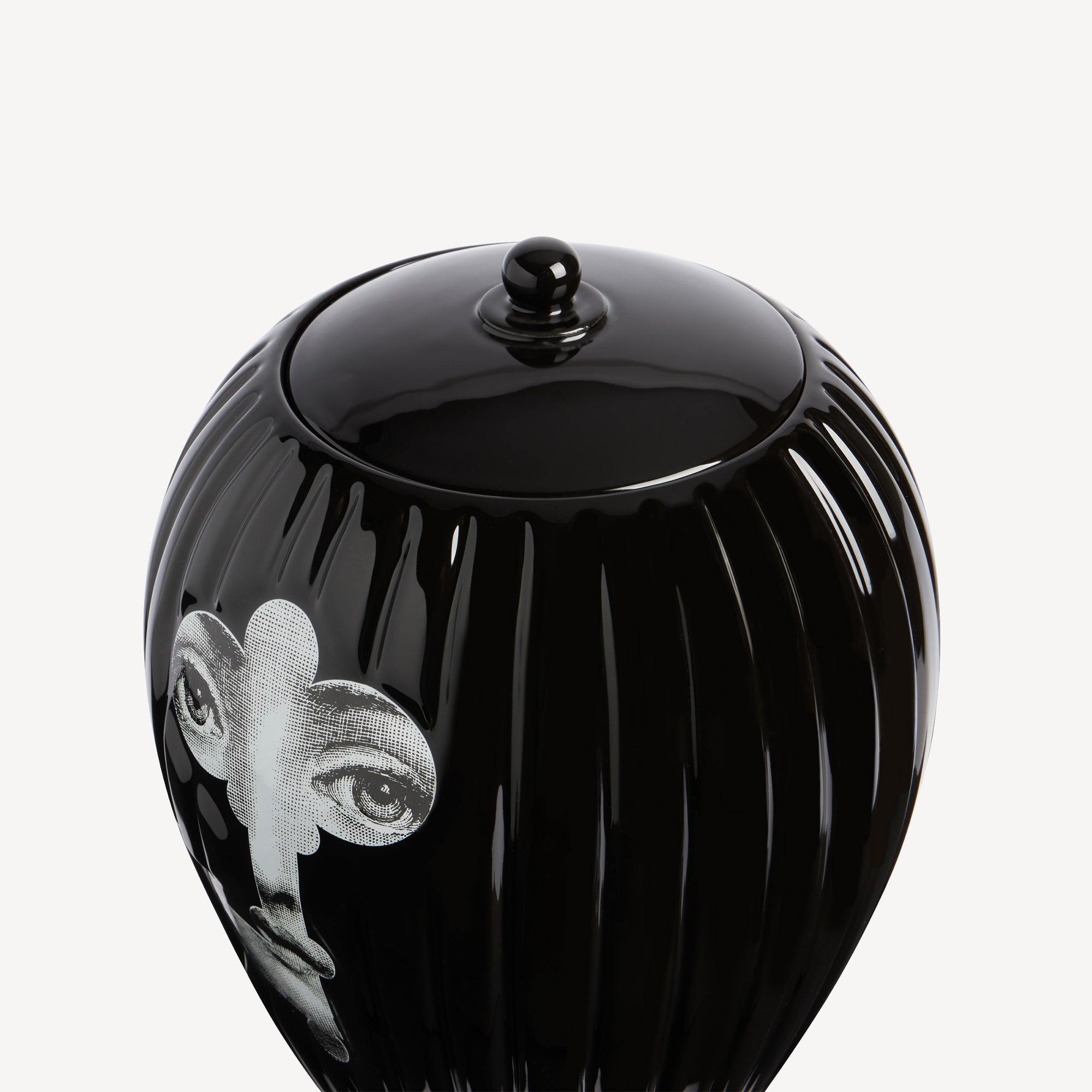 fornasetti-chiave-serratura-vase-gestreift-keramik-limitiert image 4
