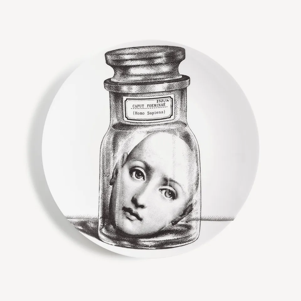 fornasetti-tema-e-variazioni-nr-166-wandteller-porzellan-lina image 1