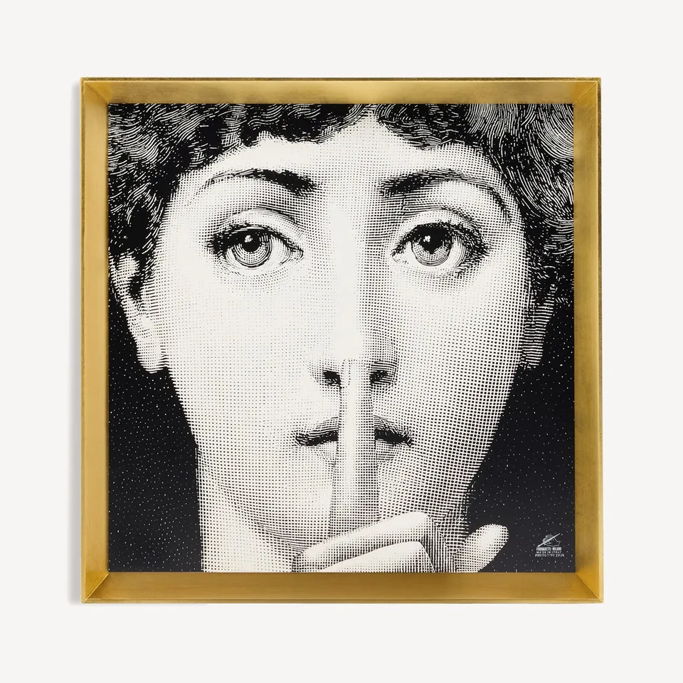 fornasetti-silenzio-wandbild-holz-gerahmt-tema-e-variazioni image 1