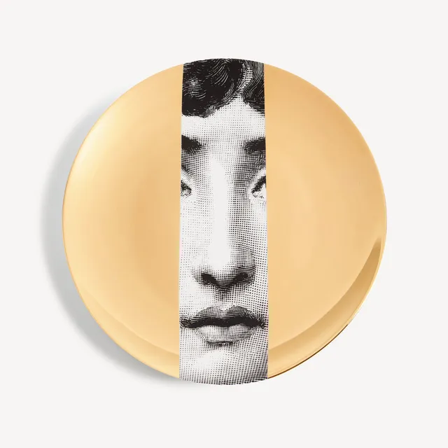 fornasetti-tema-e-variazioni-wandteller-n-33-porzellan-gold image 1