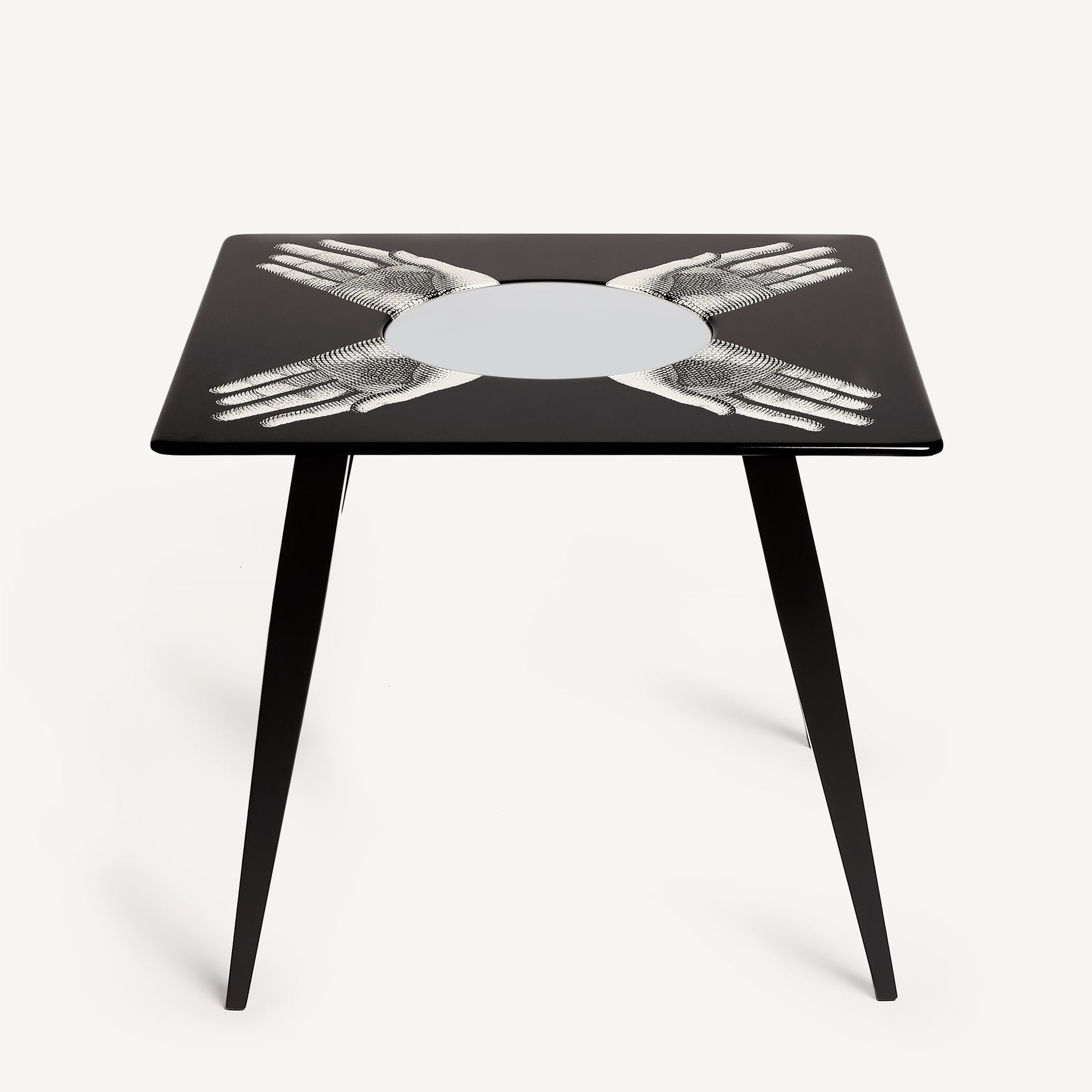 fornasetti-magic-table-mani-couchtisch-holzbeine image 1