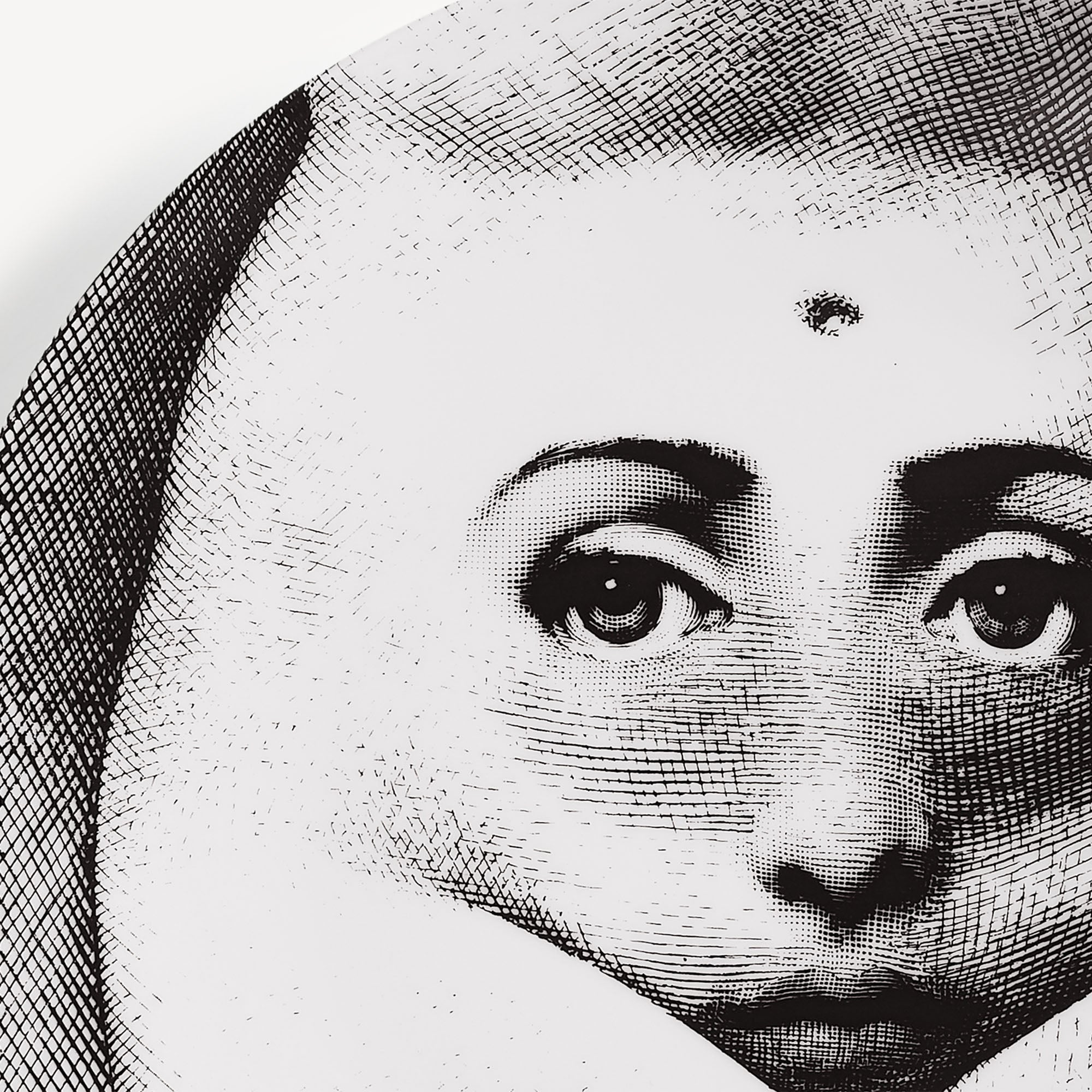 fornasetti-tema-e-variazioni-wandteller-n-281-porzellan-lina-cavalieri image 4