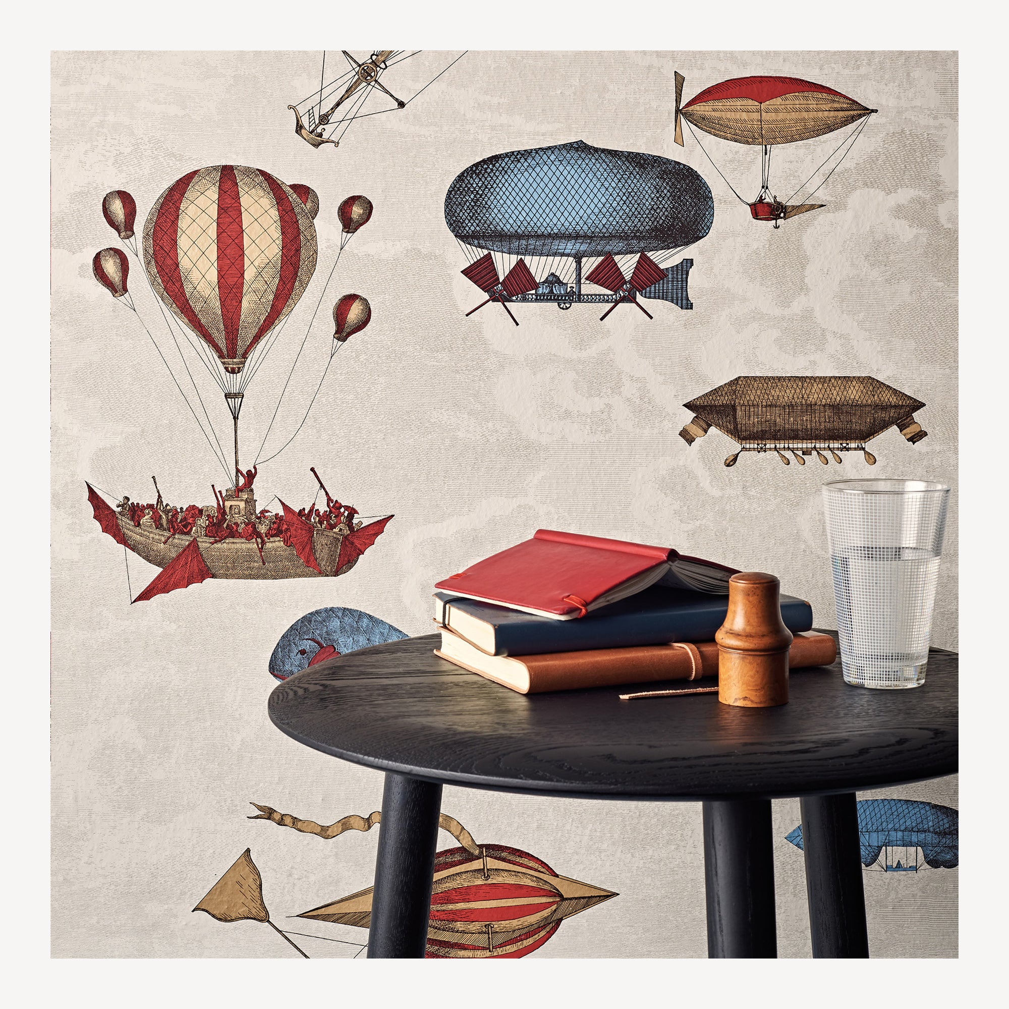 fornasetti-macchine-volanti-tapete-2er-set-ballons image 2