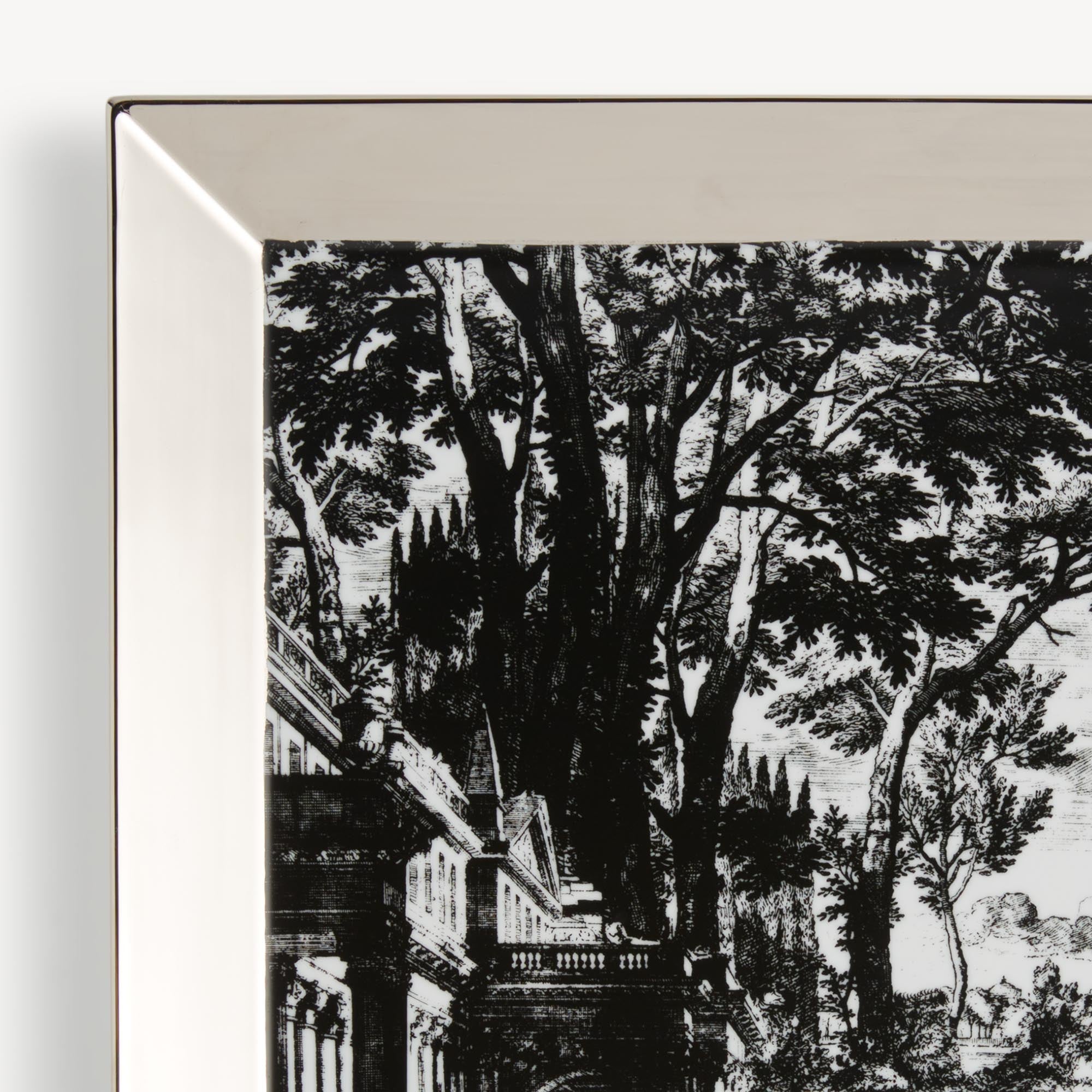 atelier-fornasetti-giardino-settecentesco-tablett-eckig-porzellan-platin image 4
