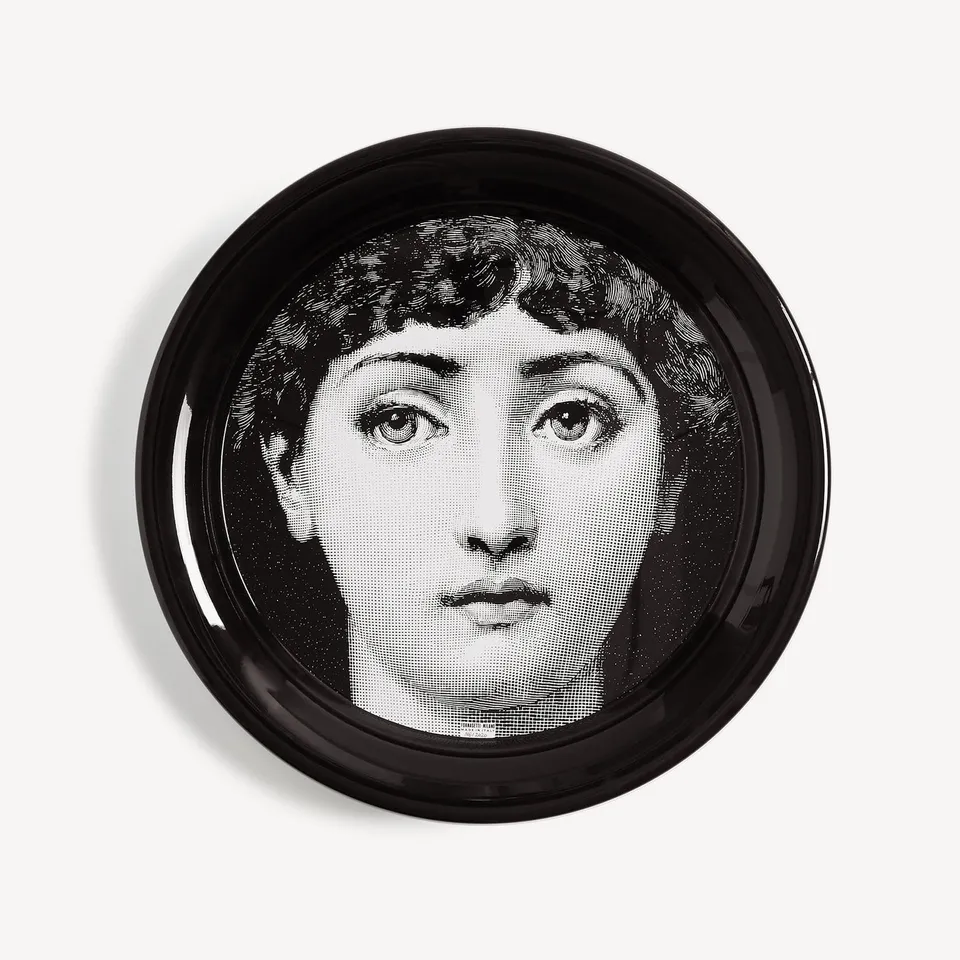 atelier-fornasetti-tema-e-variazioni-n-1-tablett-rund image 1