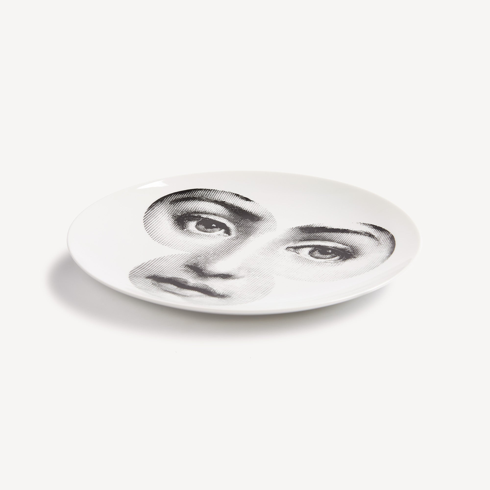 atelier-fornasetti-tema-e-variazioni-n-71-wandteller-porzellan image 2