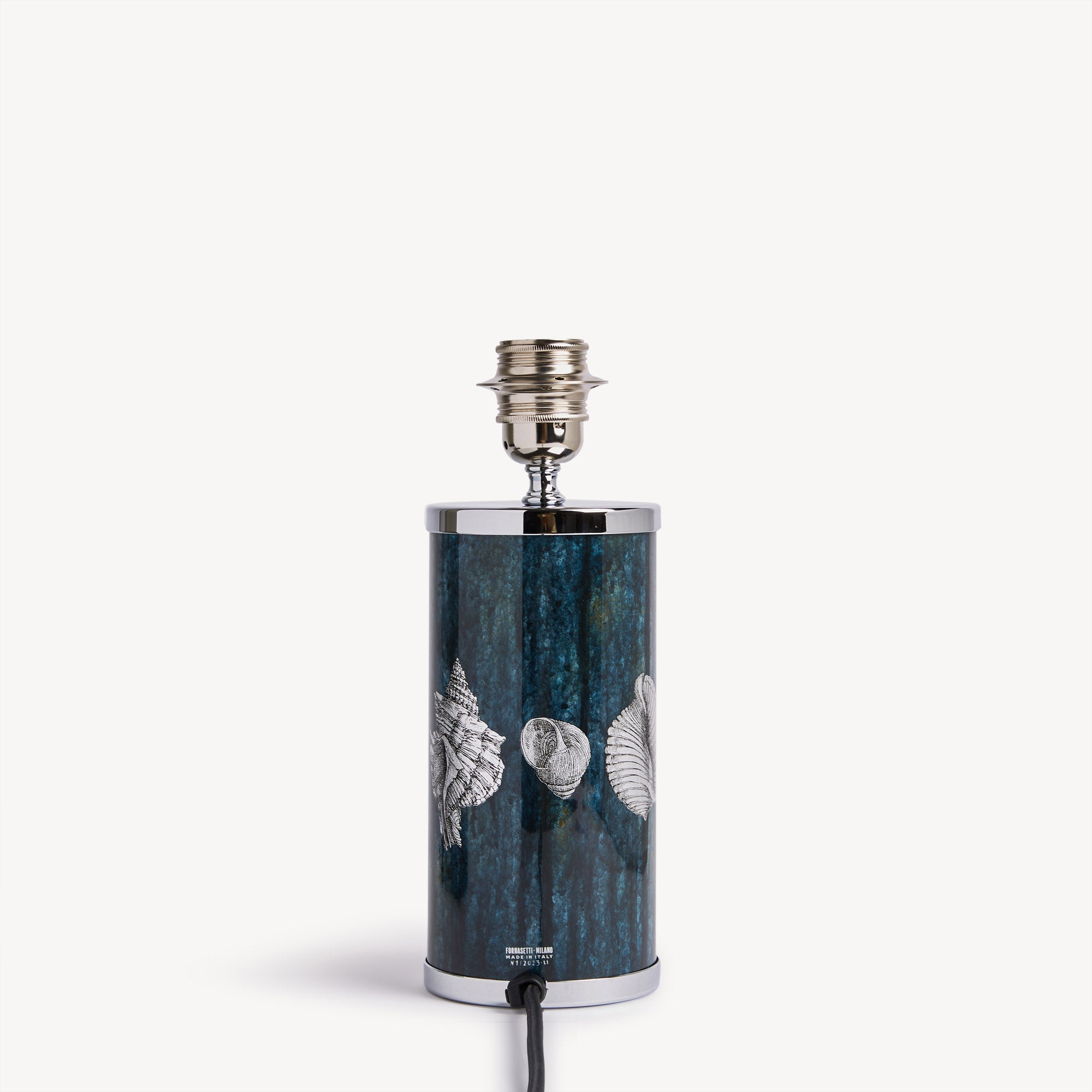 fornasetti-giro-di-conchiglie-tischlampe-klein-muschel image 2