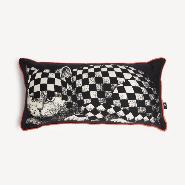 atelier-fornasetti-high-fidelity-kissen-rechteckig-seide-rot image 1