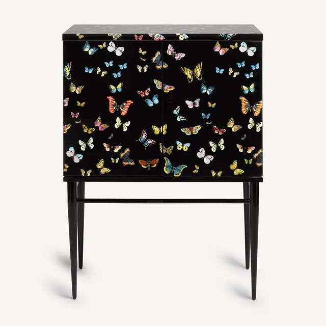 fornasetti-farfalle-sideboard-kommode-holz-mit-glasplatte image 1