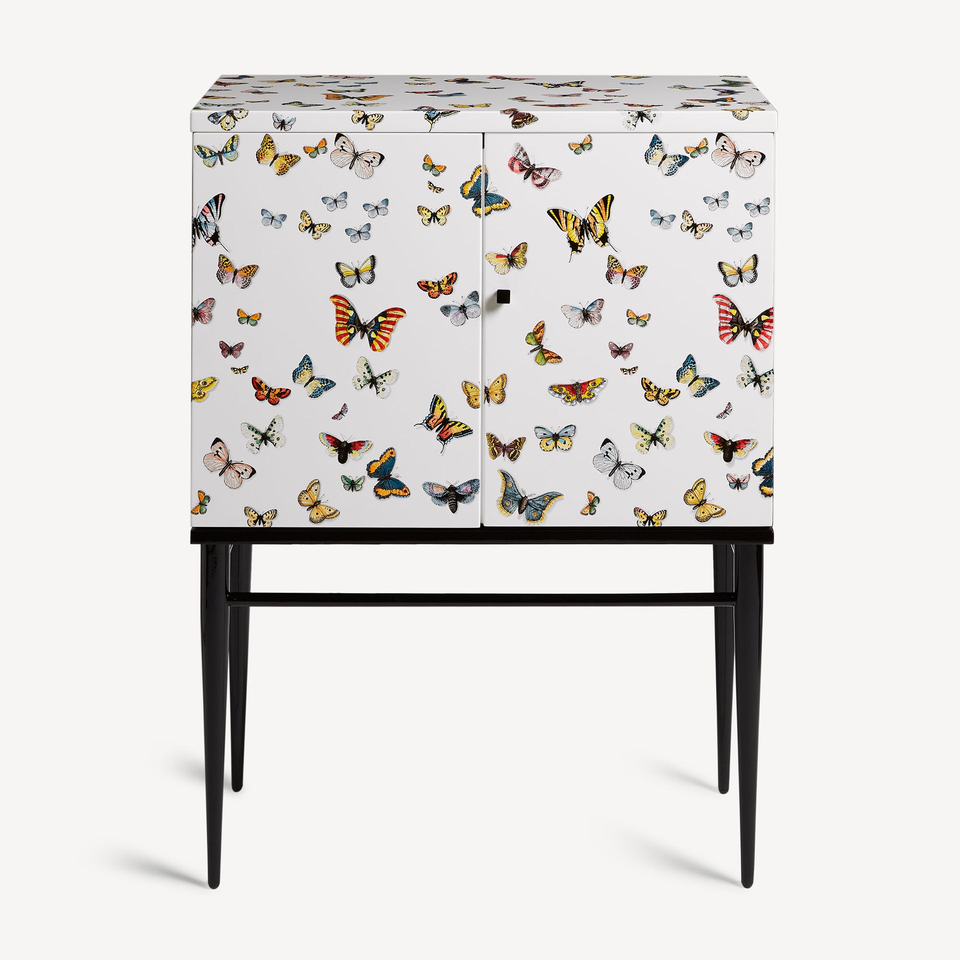 atelier-fornasetti-farfalle-sideboard-holz-klein-handbemalt image 1