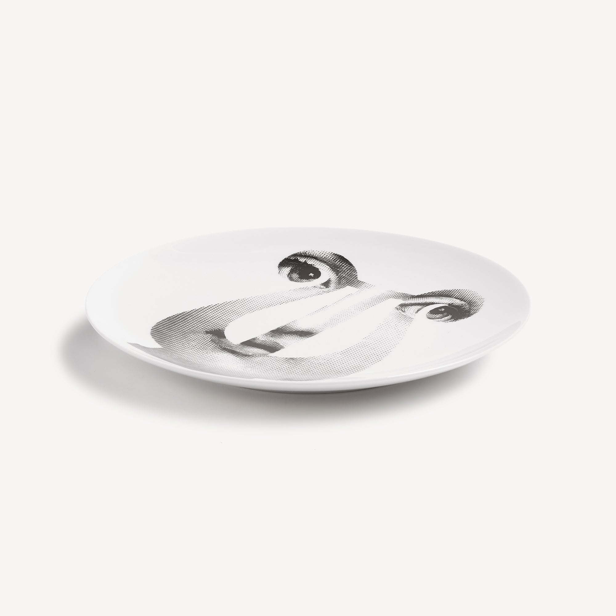 fornasetti-tema-e-variazioni-n-56-wandteller-porzellan-lina-cavalieri image 2