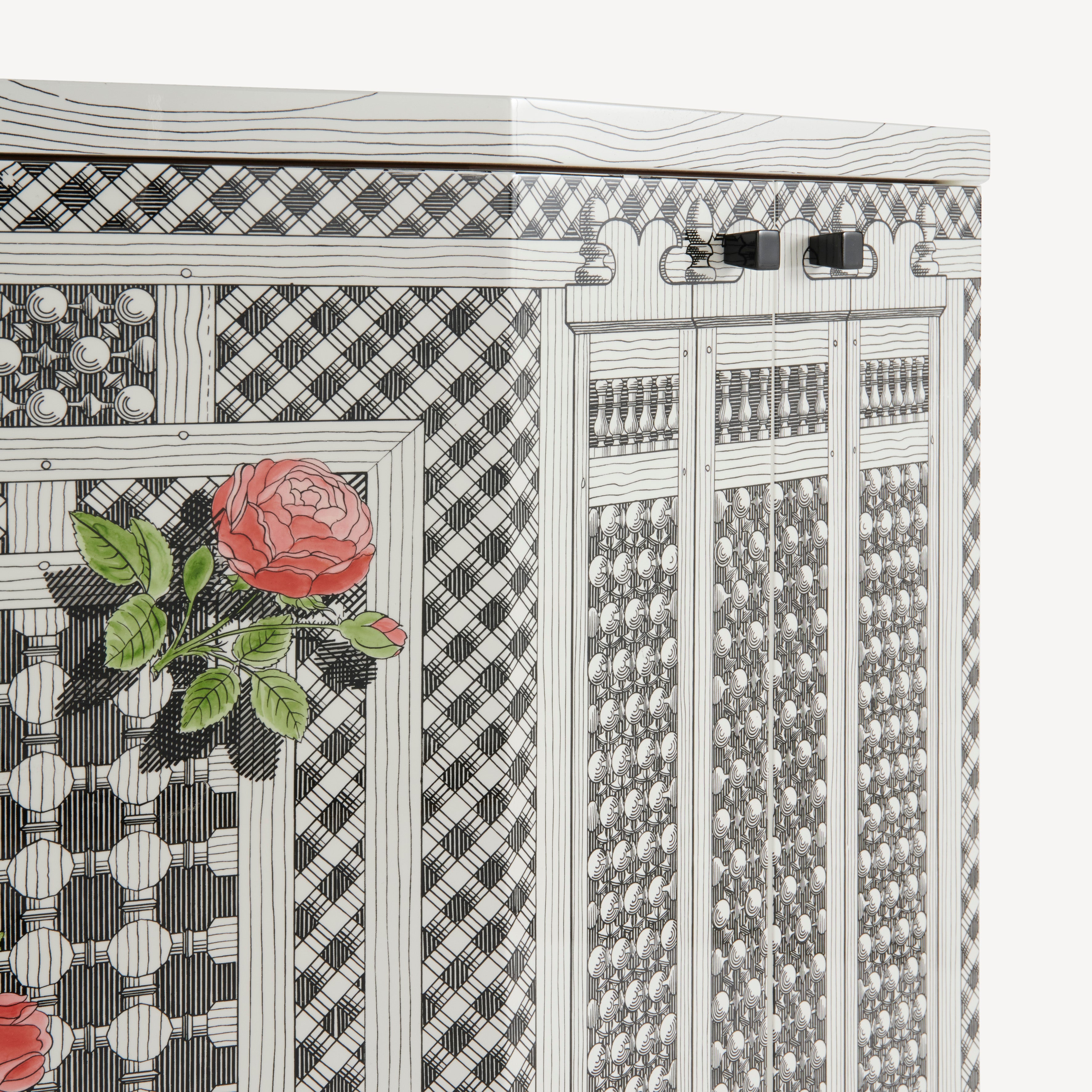 fornasetti-musciarabia-con-rose-schrank-klein-rosen image 5