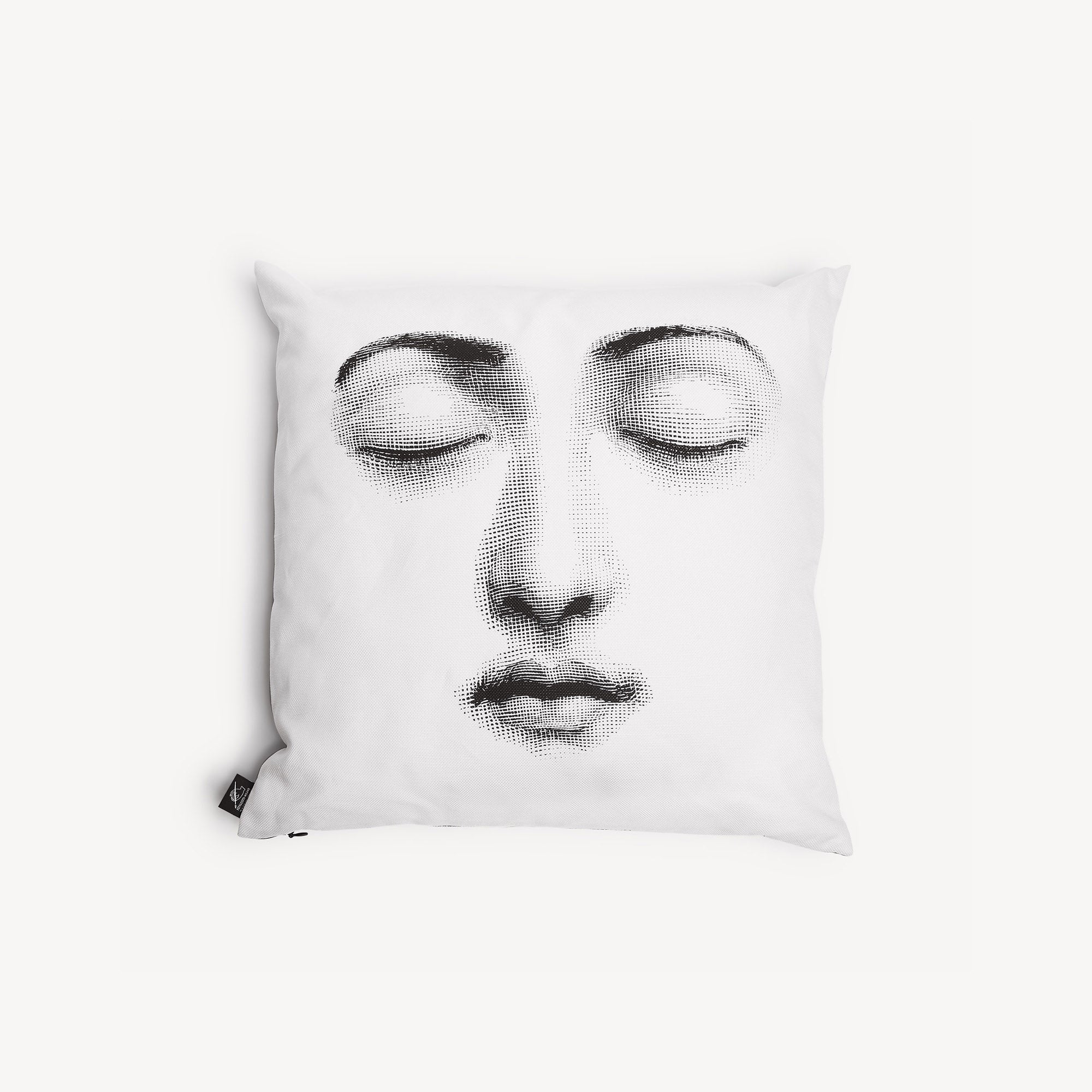 atelier-fornasetti-silenzio-kissen-tema-e-variazioni image 3