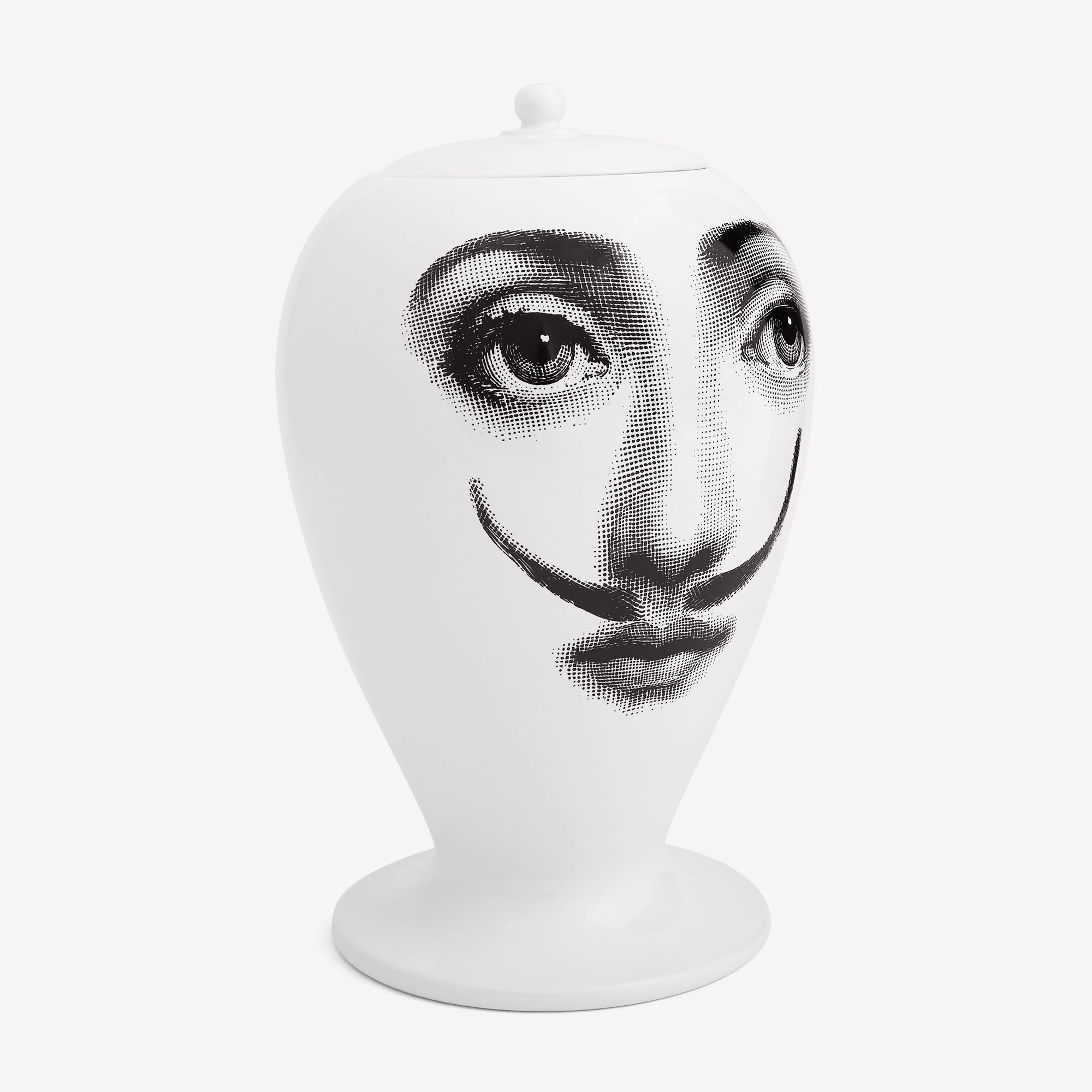fornasetti-la-femme-aux-moustaches-vase-keramik-gesicht image 3
