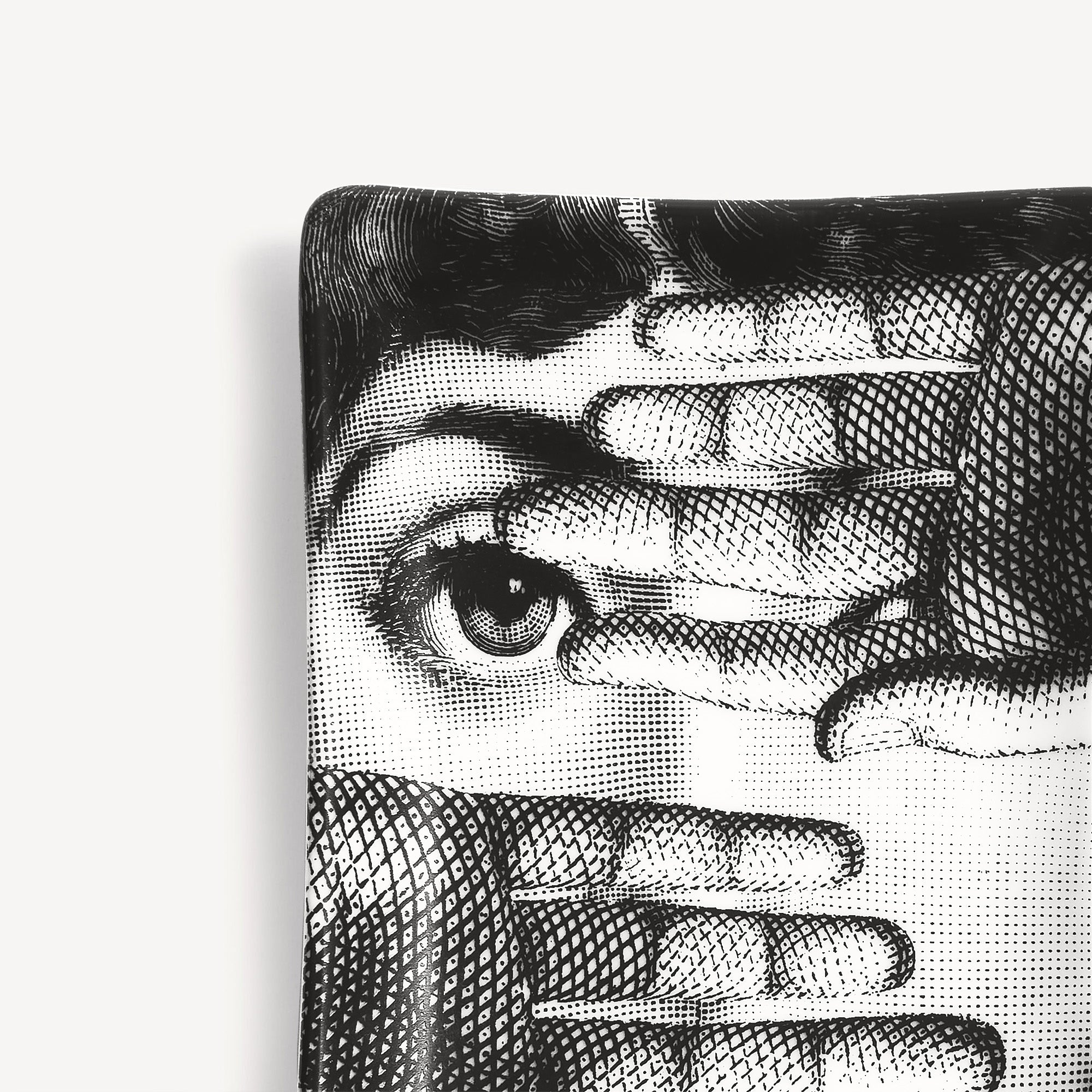 atelier-fornasetti-tema-e-variazioni-n-154-aschenbecher-schale image 4