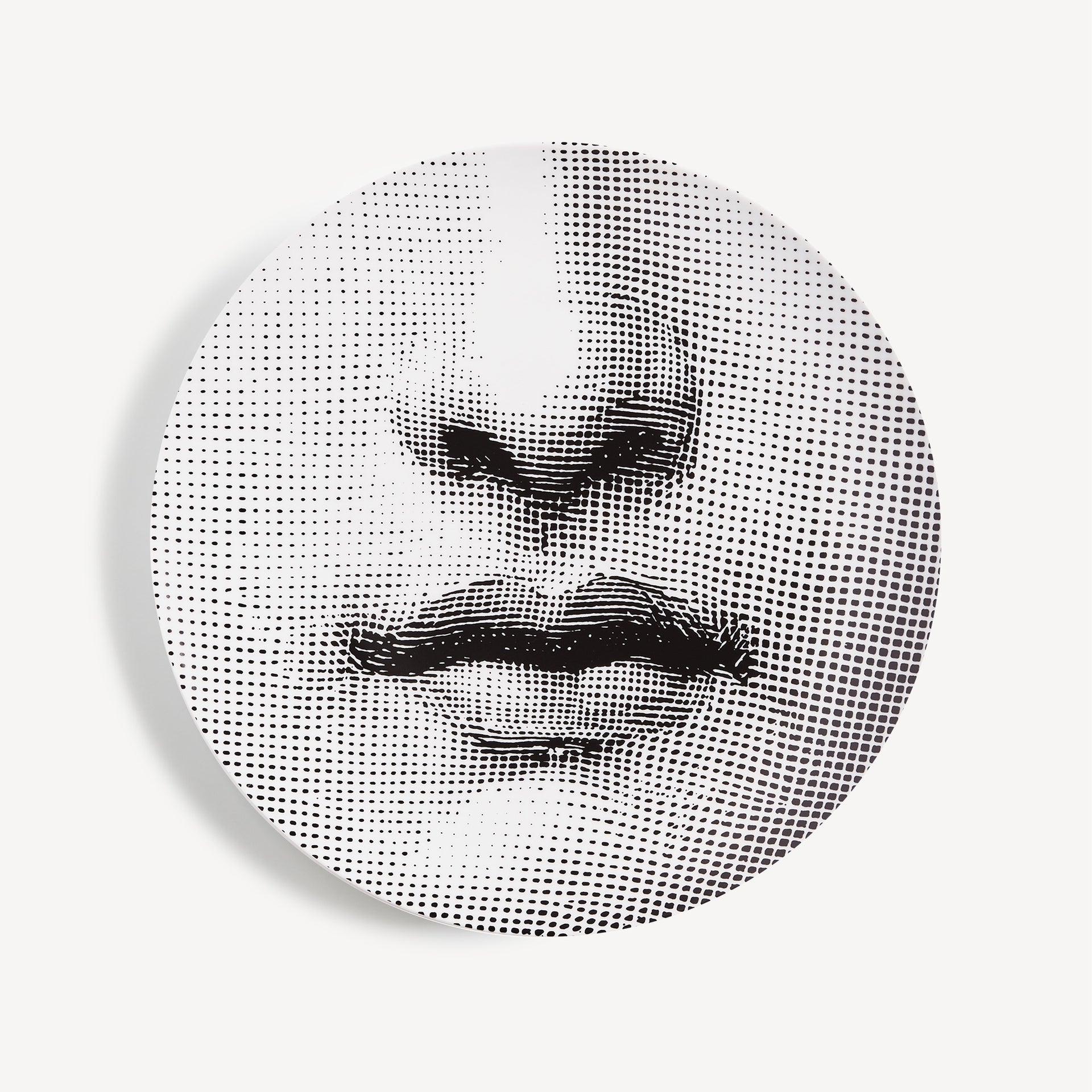 fornasetti-tema-e-variazioni-wandteller-nr-397-porzellan-gesicht image 1