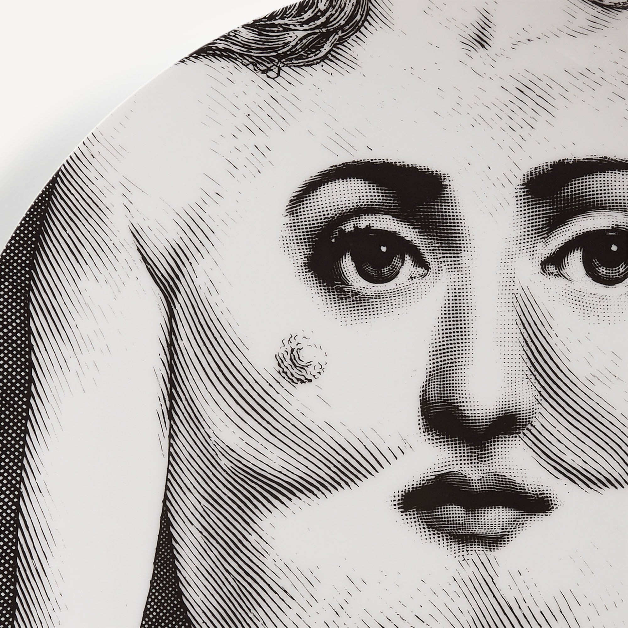 fornasetti-tema-e-variazioni-wandteller-n-301-porzellan image 4
