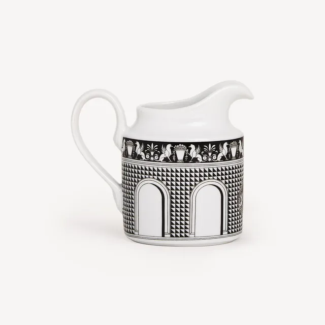 fornasetti-facciata-quattrocentesca-milchkanne-porzellan image 1