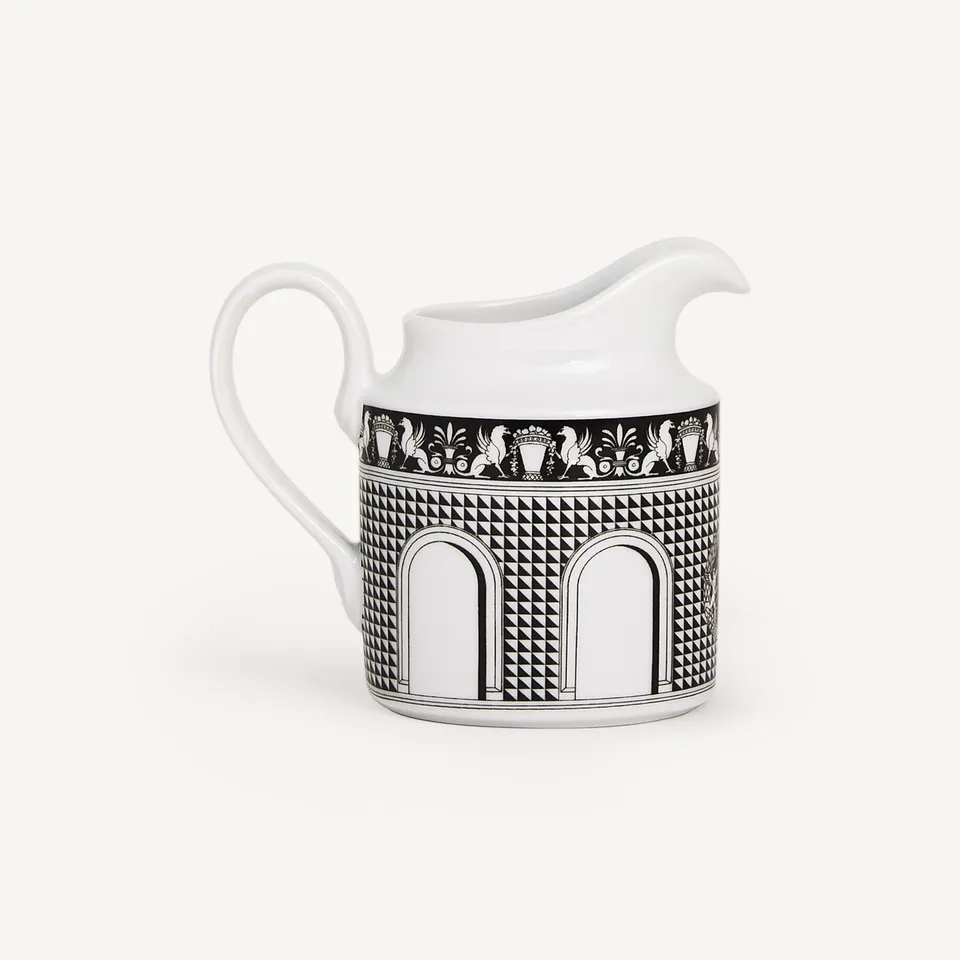 fornasetti-facciata-quattrocentesca-milchkanne-porzellan image 1