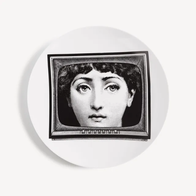 fornasetti-tema-e-variazioni-n-265-wandteller-porzellan-lina-cavalieri image 1