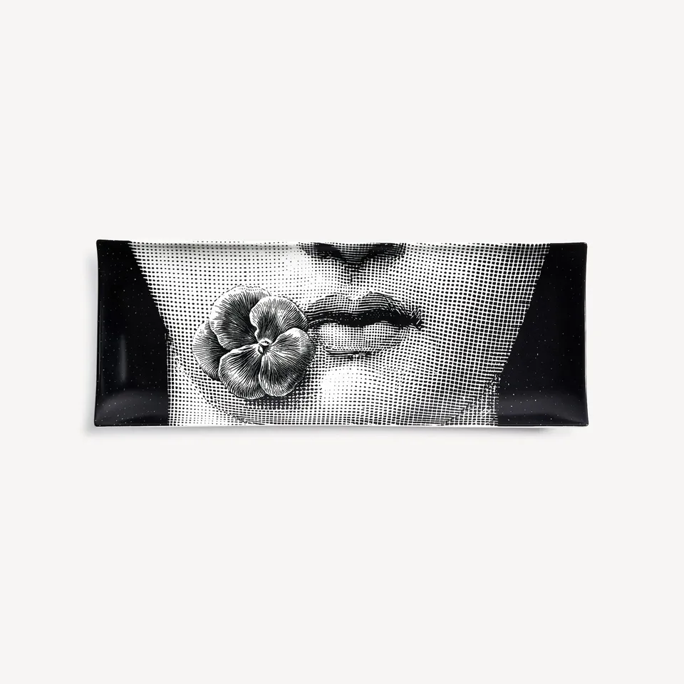 atelier-fornasetti-tema-e-variazioni-n-137-tablett-rechteckig-lina image 1
