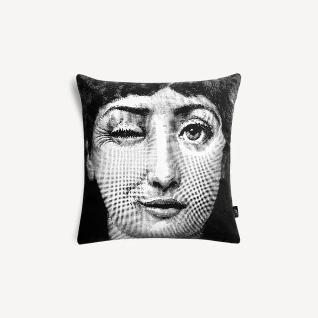 fornasetti-tema-e-variazioni-kissen-n-82-130-baumwolle image 1