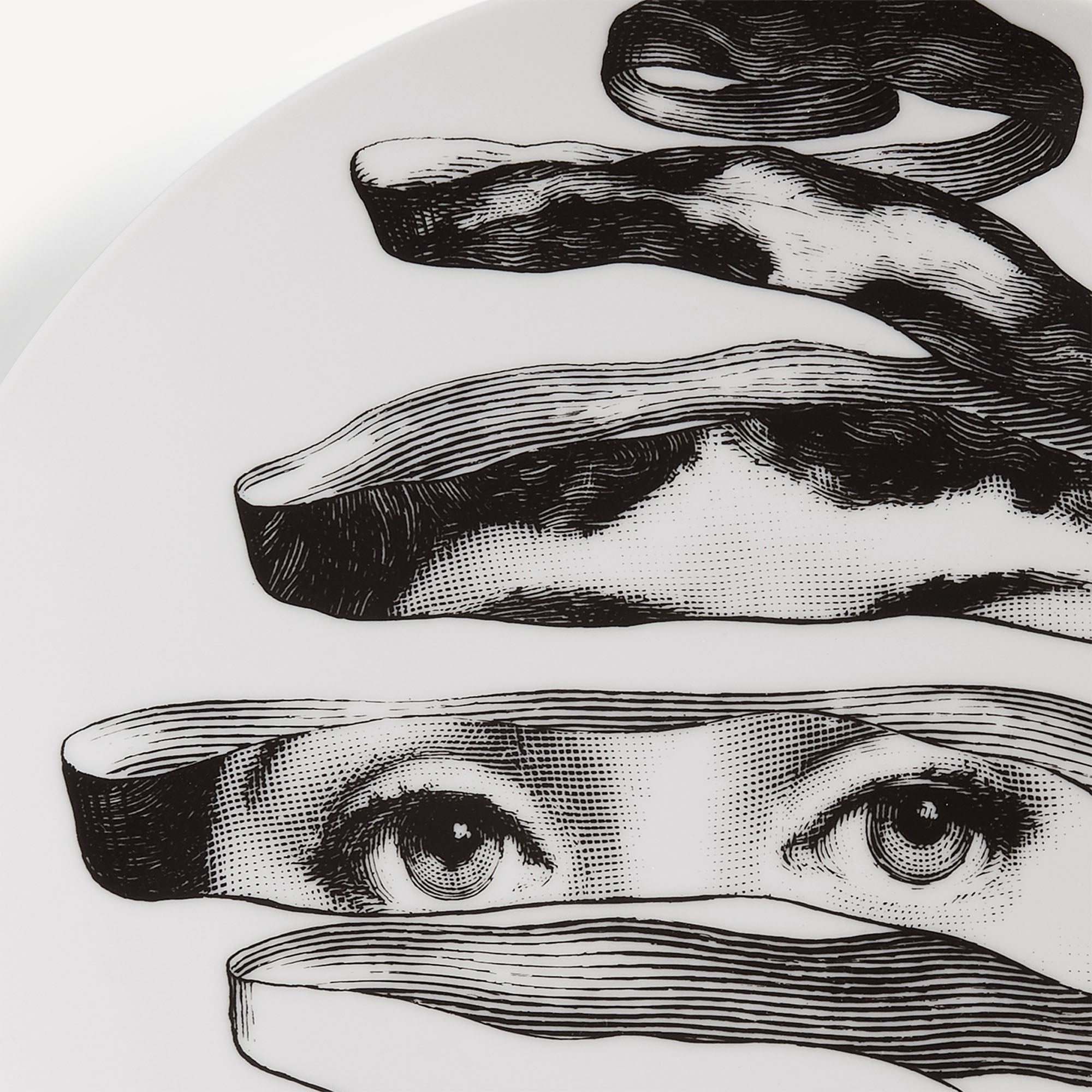 fornasetti-tema-e-variazioni-n-297-wandteller-porzellan image 4
