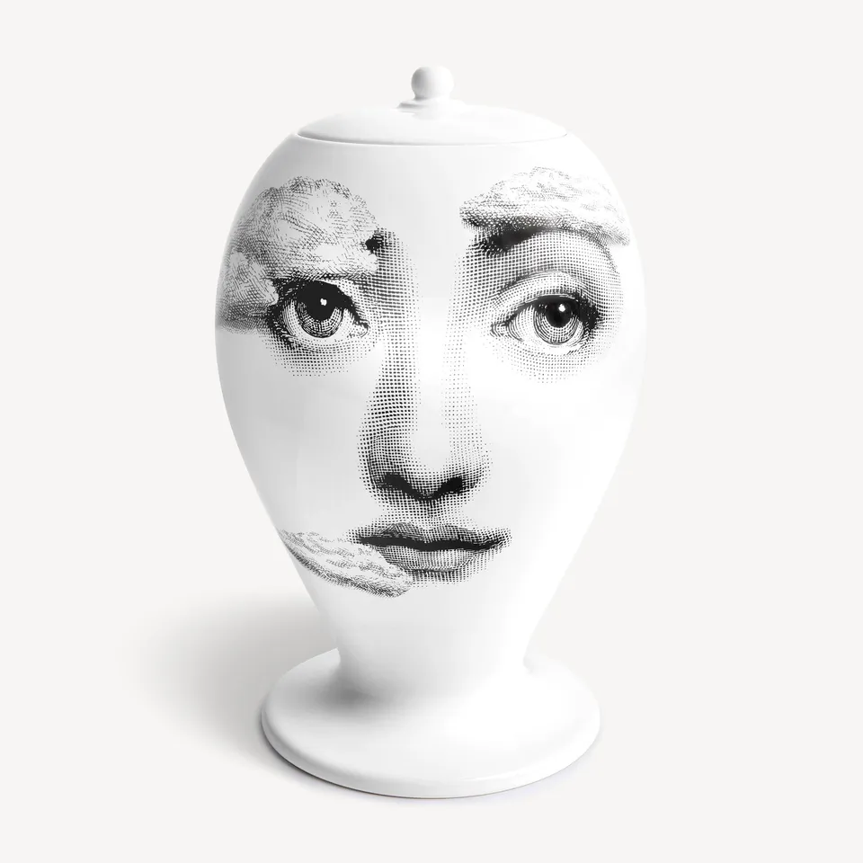atelier-fornasetti-tema-e-variazioni-tra-le-nuvole-vase image 1