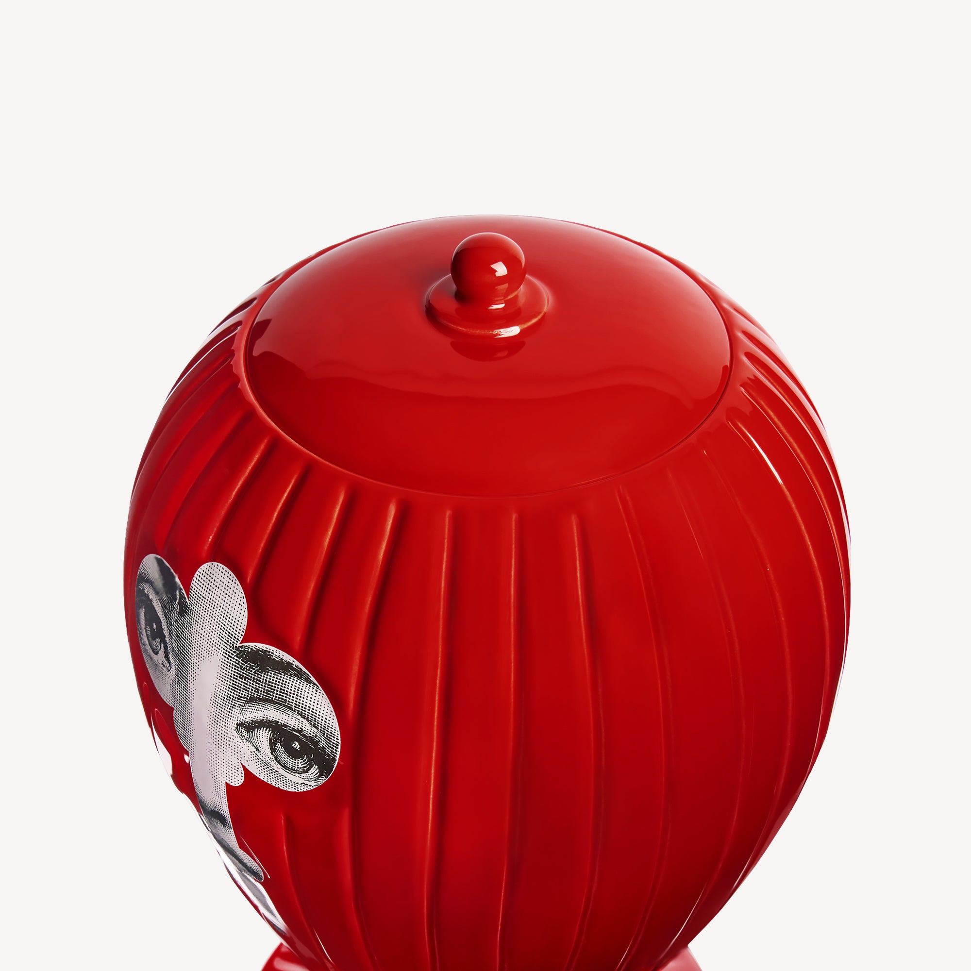 atelier-fornasetti-chiave-serratura-vase-keramik-rot-limitiert image 4