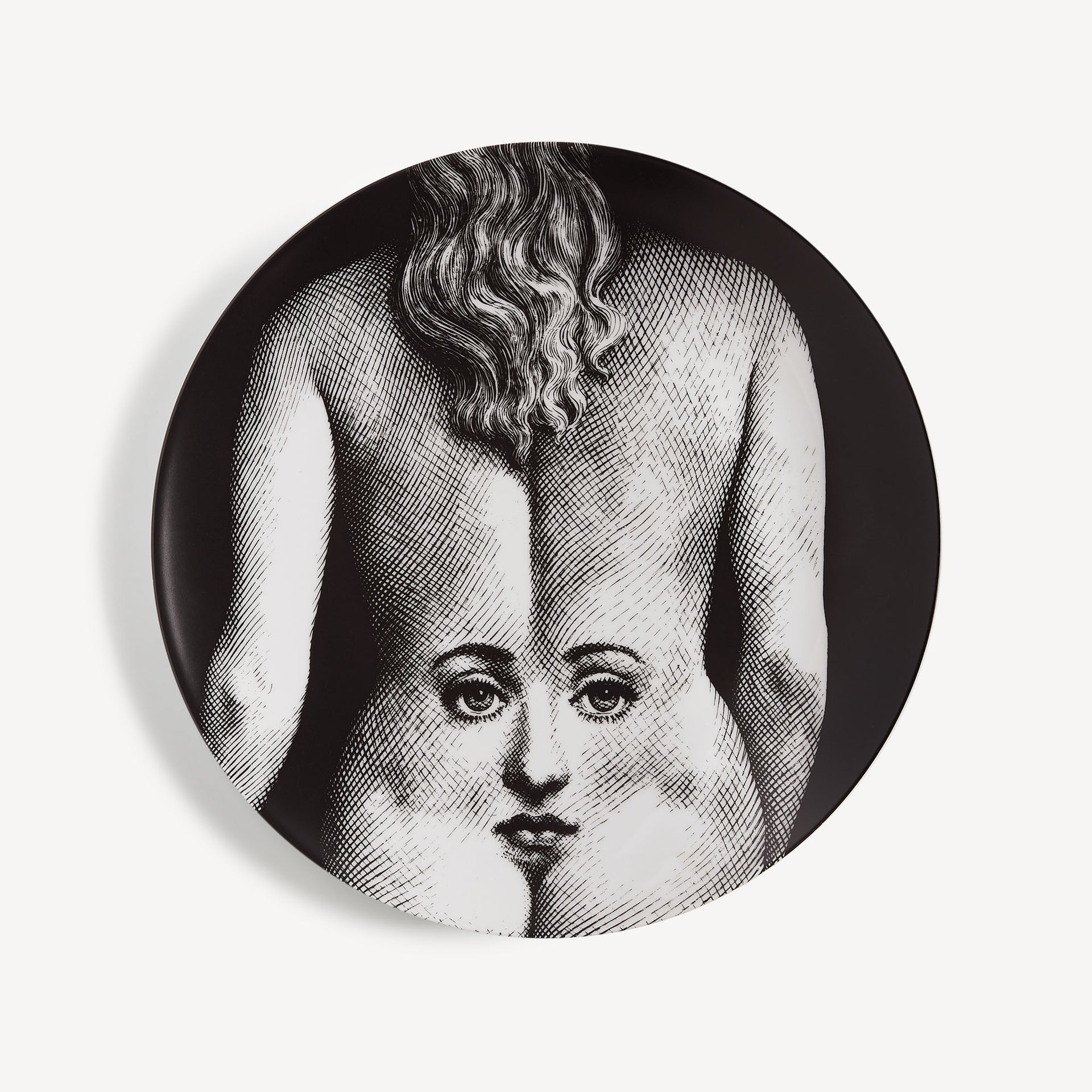 atelier-fornasetti-tema-variazioni-n-300-wandteller-lina-cavalieri image 1