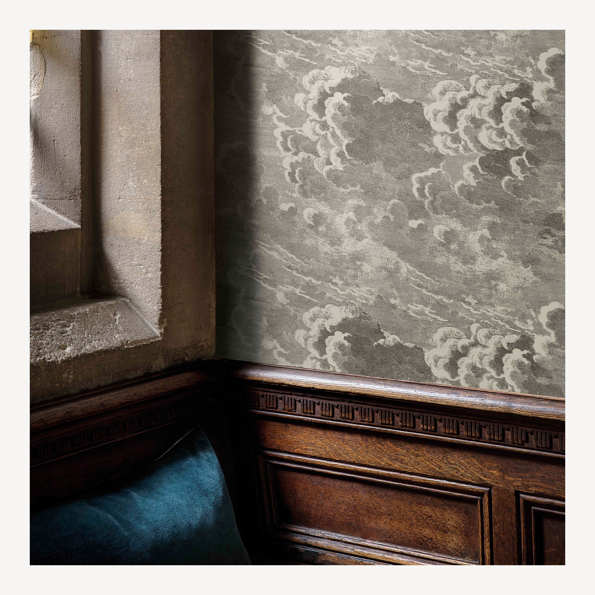 fornasetti-nuvolette-tapete-2-rollen-set-wolkenmuster image 2