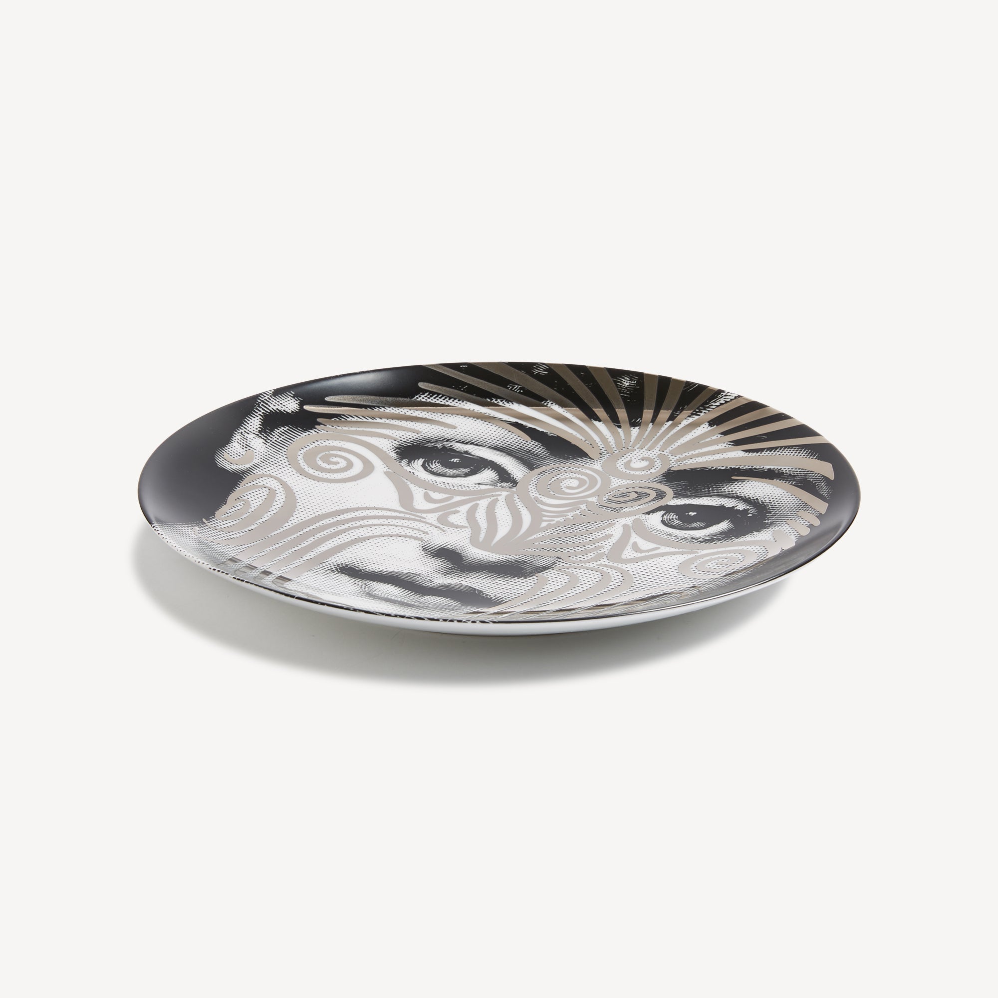 fornasetti-tema-e-variazioni-n-9-wandteller-porzellan image 2