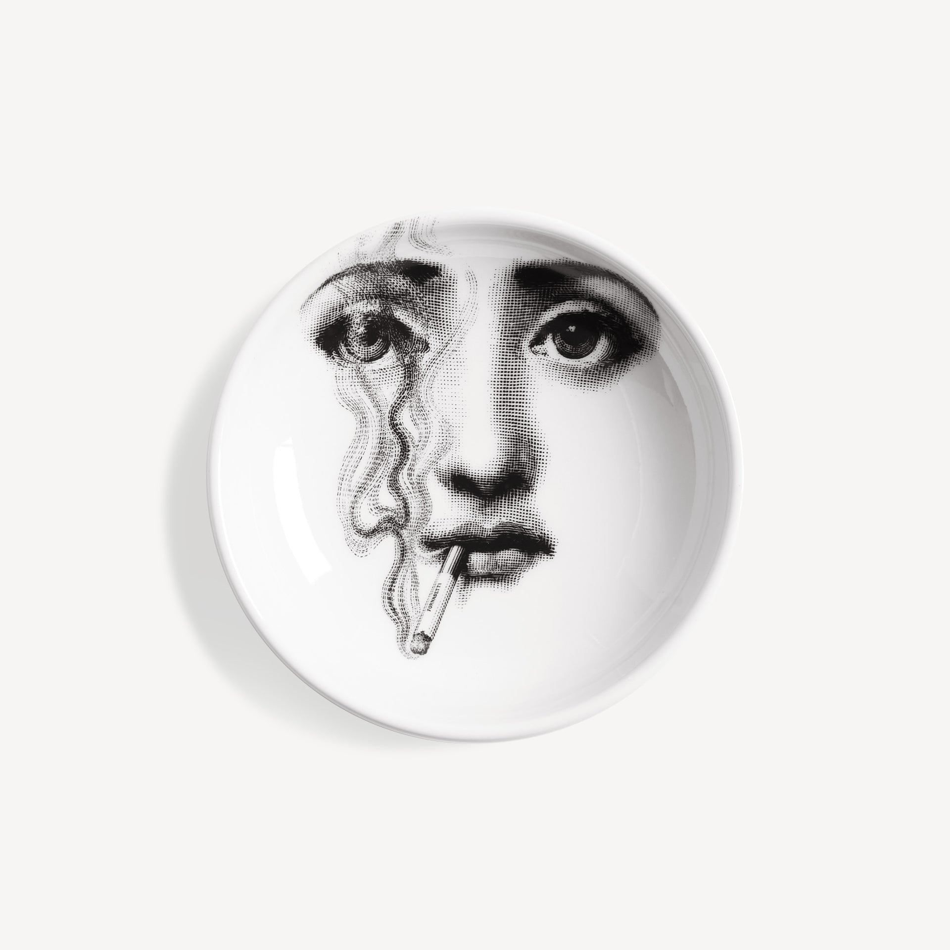 fornasetti-tema-e-variazioni-n-81-aschenbecher-porzellan-gesicht image 1