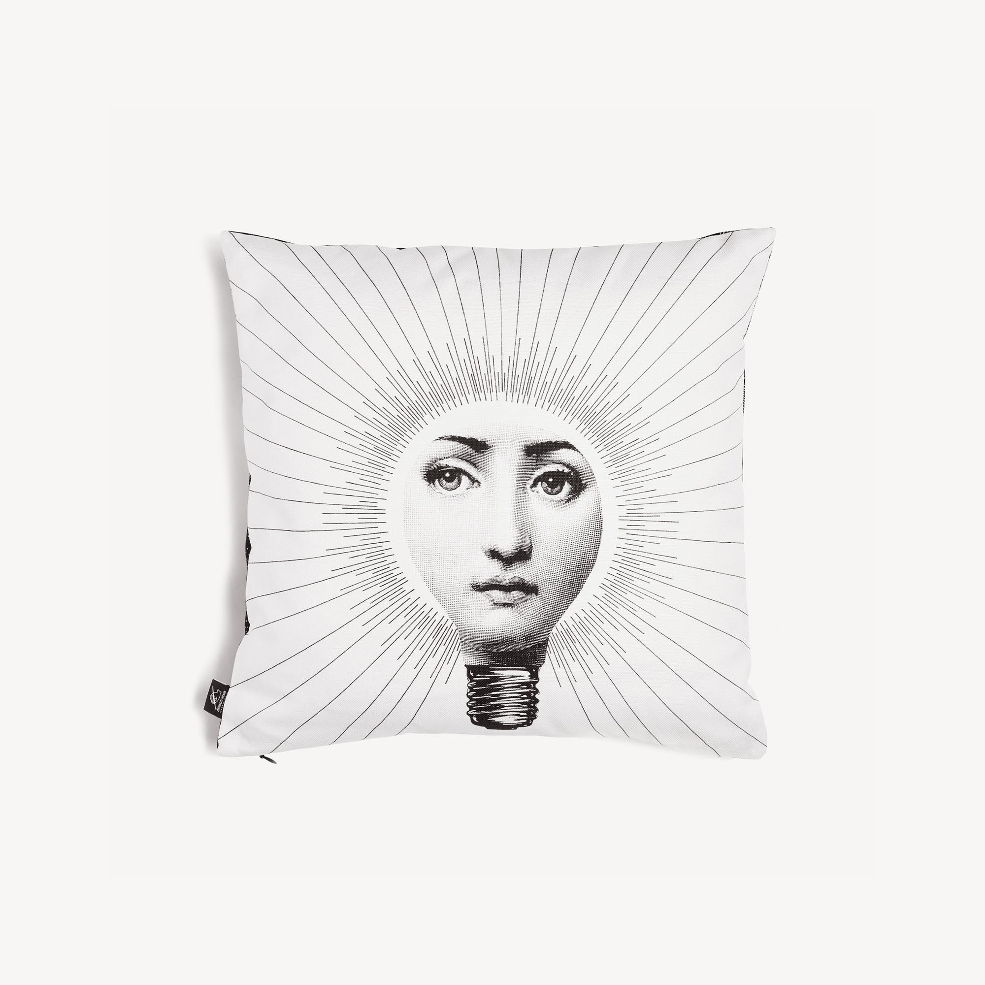 fornasetti-abbaglio-zierkissen-tema-variazioni-motiv image 2