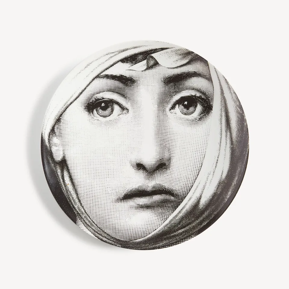 fornasetti-tema-e-variazioni-n-148-wandteller-porzellan-lina-cavalieri image 1