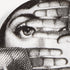 atelier-fornasetti-tema-e-variazioni-deko-halter-n-154-rund image 4
