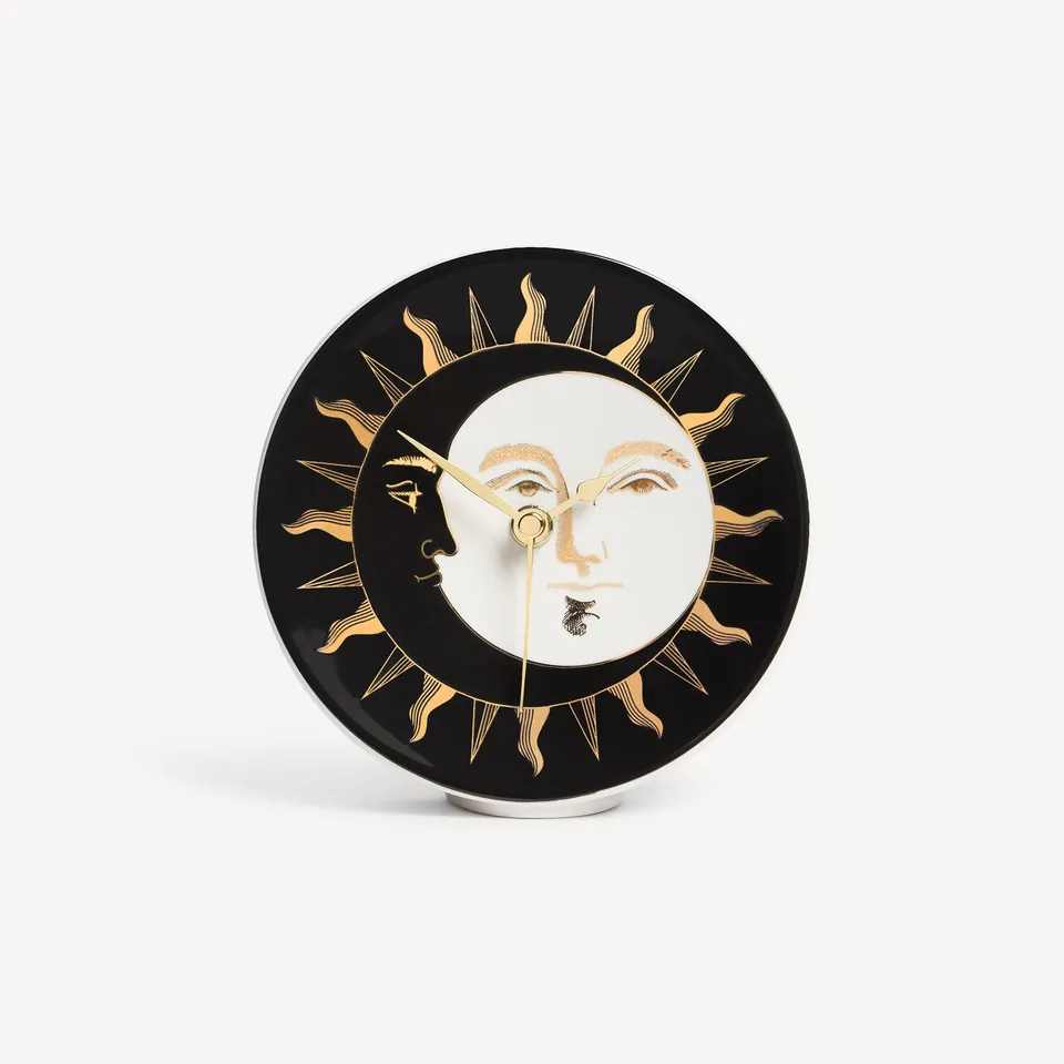 fornasetti-giorno-e-notte-tischuhr-sonne-mond image 1