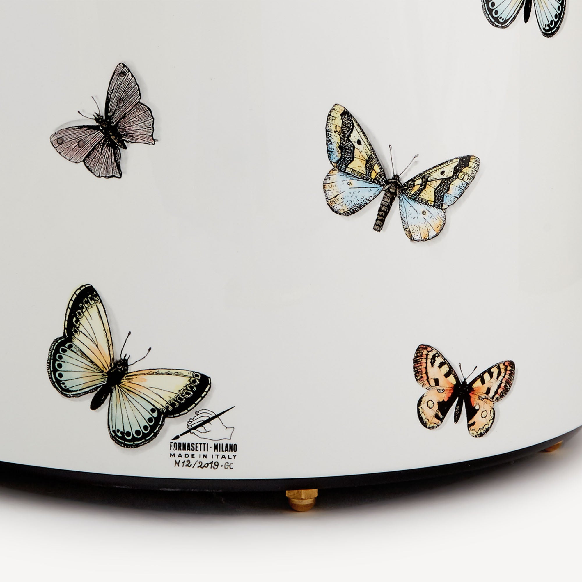 fornasetti-farfalle-papierkorb-metall-schmetterlinge-2 image 3