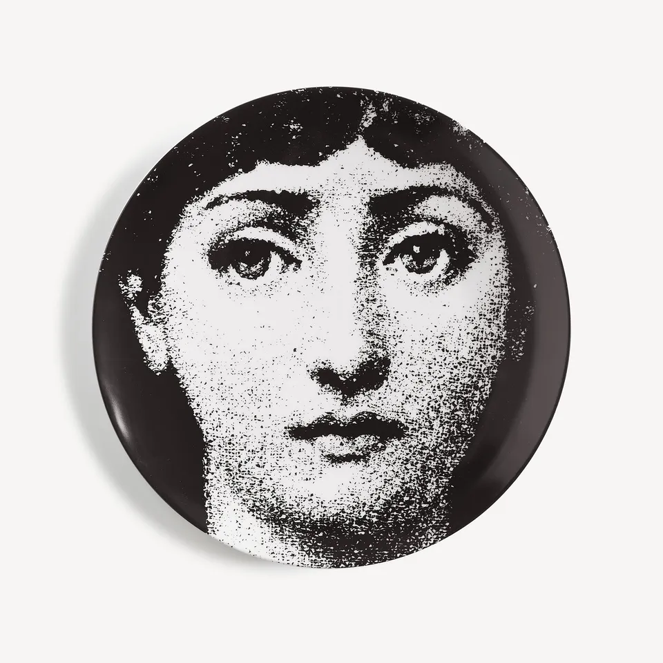 fornasetti-tema-e-variazioni-wandteller-n-75-porzellan-lina-cavalieri image 1