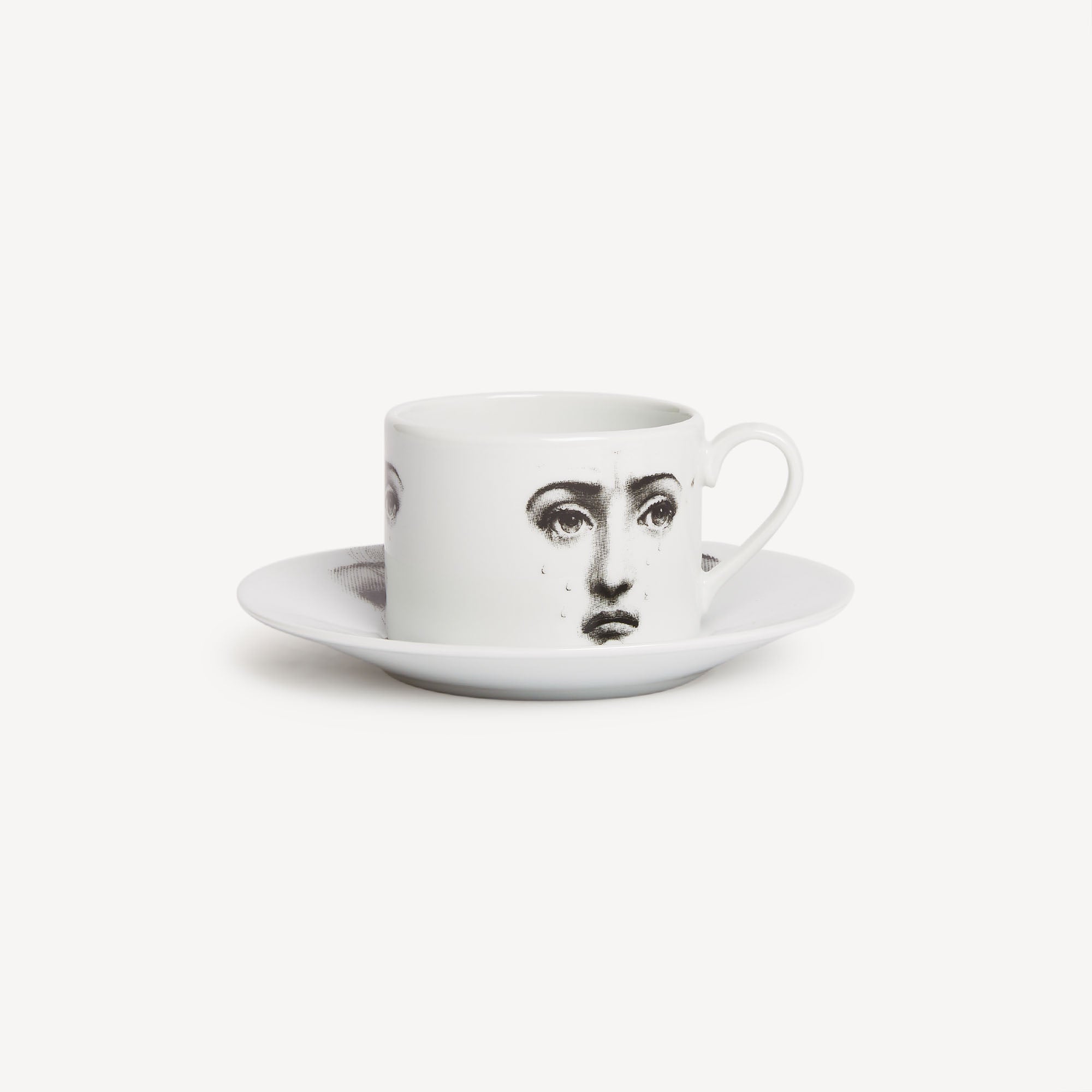 fornasetti-tema-e-variazioni-teetasse-il-fumo-fa-male image 2