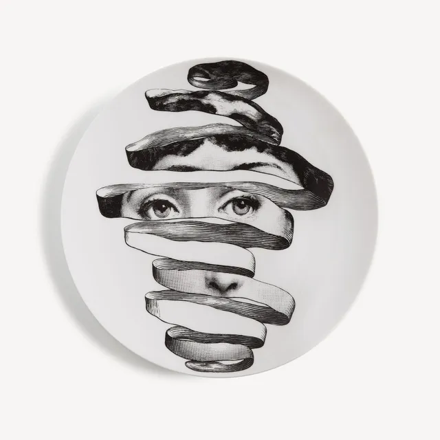 fornasetti-tema-e-variazioni-wandteller-n-297-porzellan-lina-cavalieri image 1