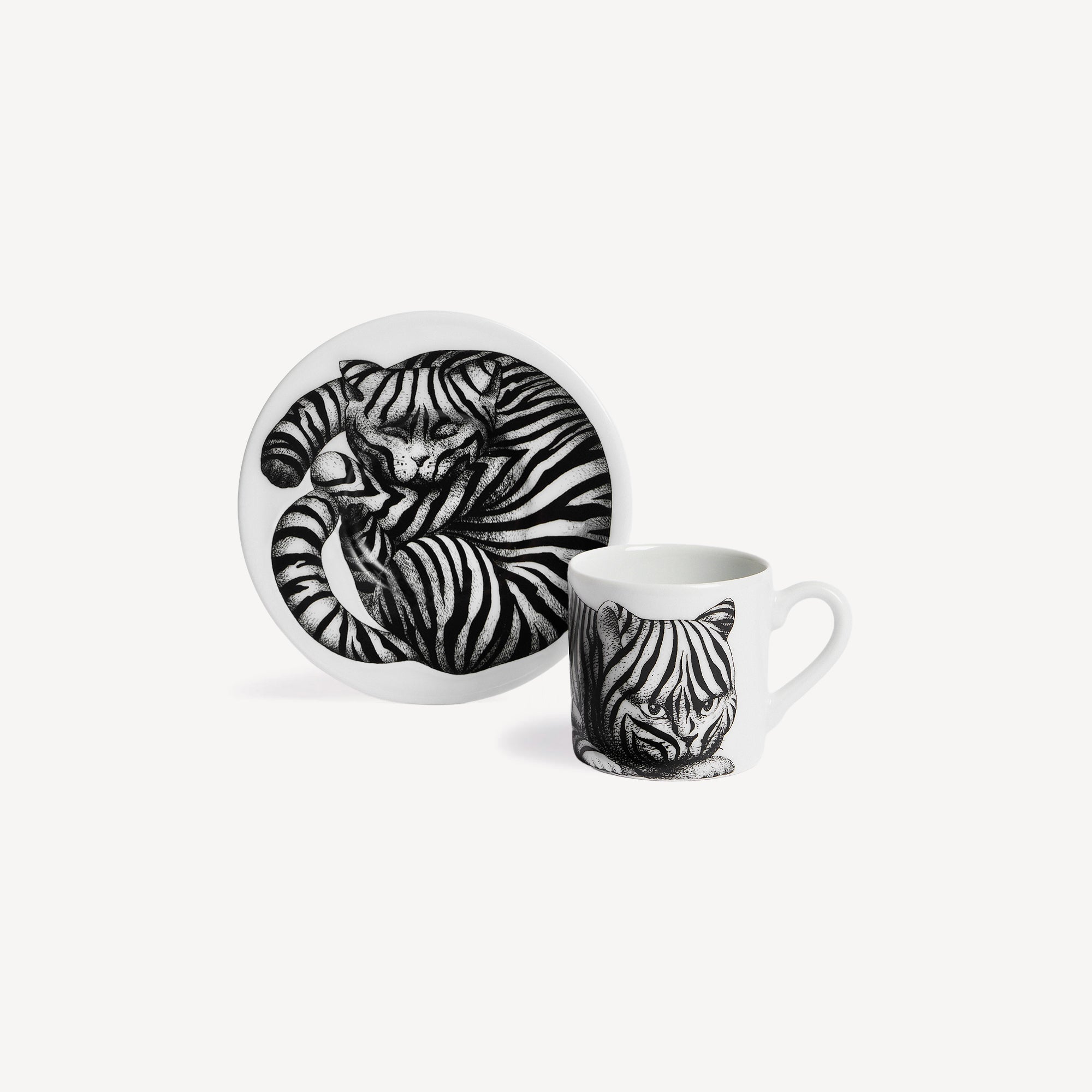 atelier-fornasetti-high-fidelity-leopardato-kaffeetasse-schwarz-wei image 4