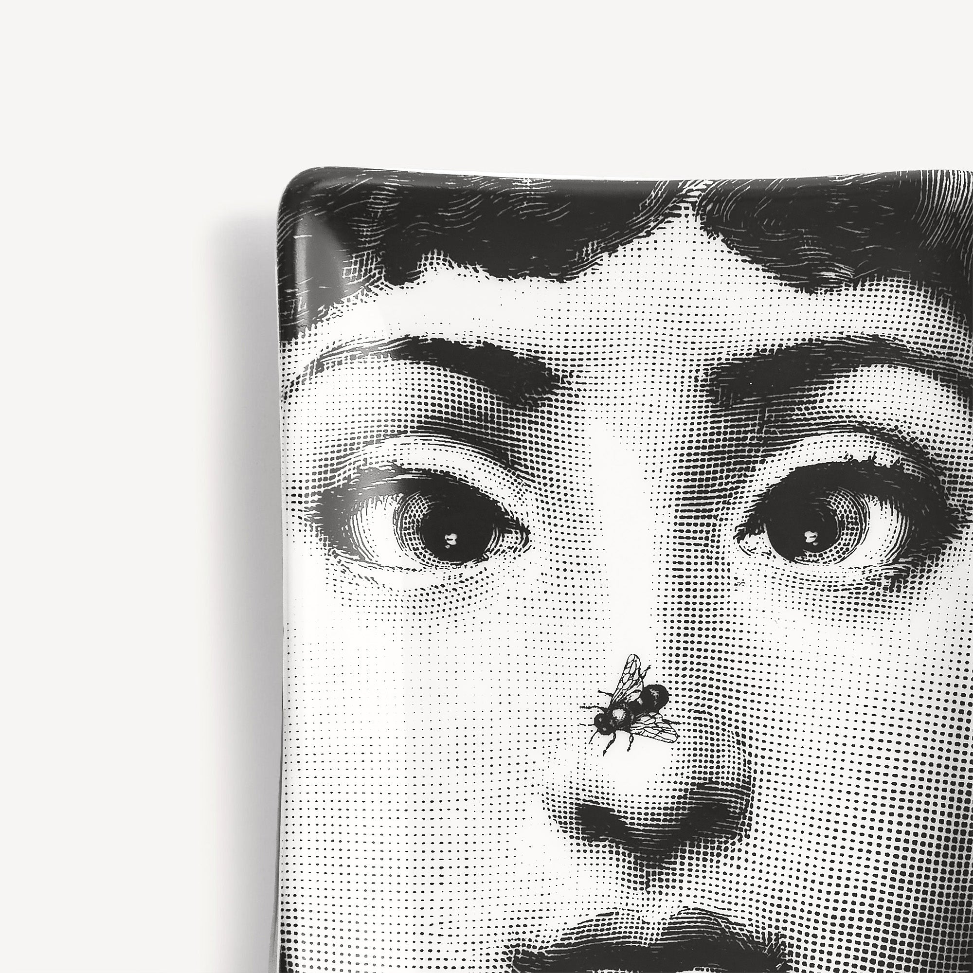 fornasetti-tema-e-variazioni-n-363-aschenbecher-eckig image 4