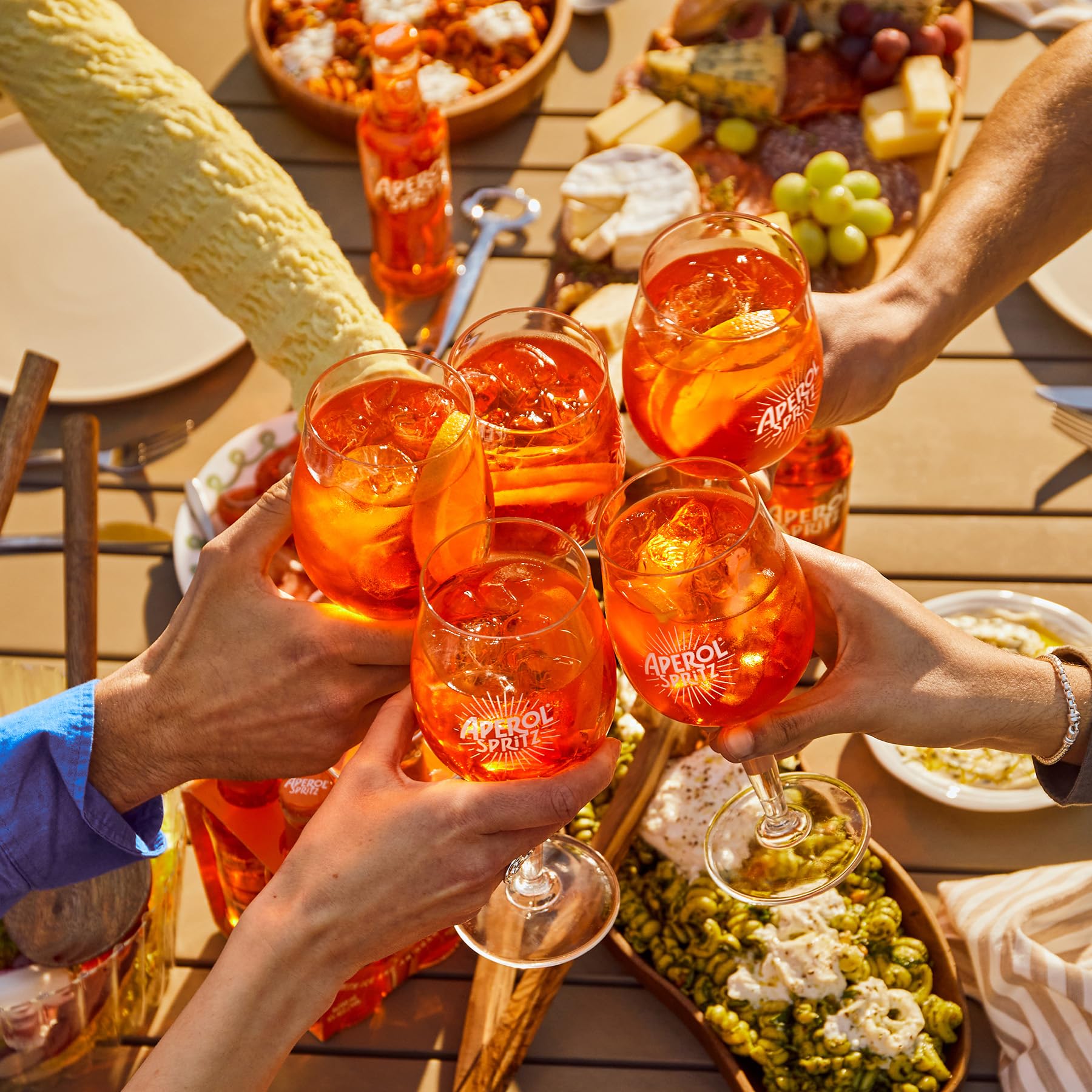 aperol-bundles-picknick-bundle-aperitif-set-11-flaschen-trinkfertig image 7