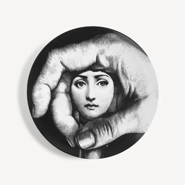 fornasetti-tema-e-variazioni-wandteller-n-219-porzellan-gesicht image 1